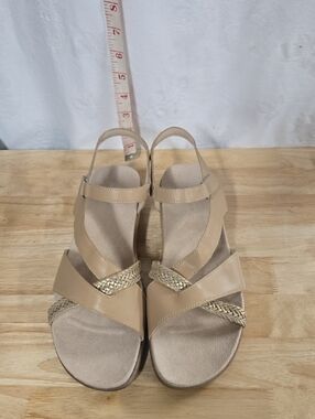 Easy Spirit Hart Strappy Sandal